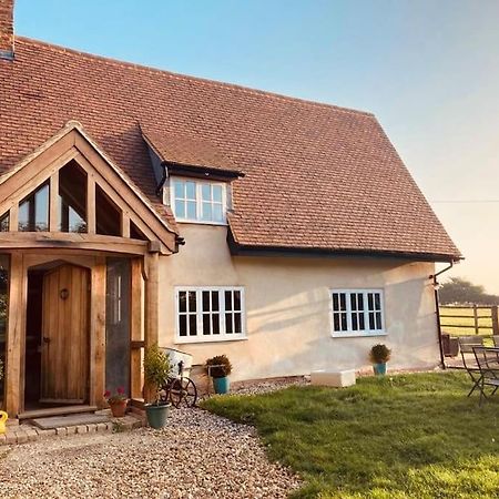 2 Beds & Living In Our Idyllic Country Cottage Bedford Exterior foto