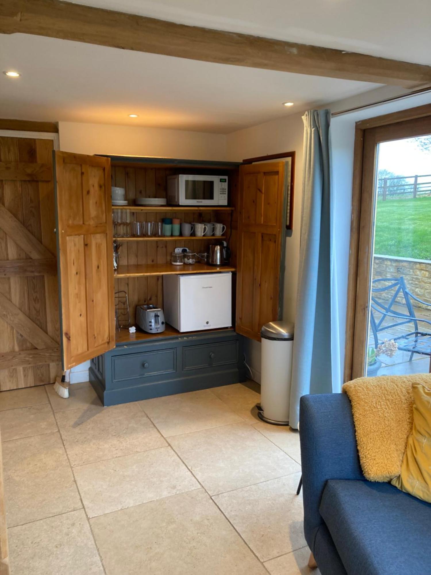 2 Beds & Living In Our Idyllic Country Cottage Bedford Exterior foto